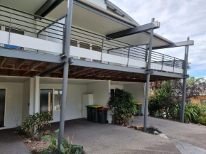 Beatons Beach Front Studio Inverloch